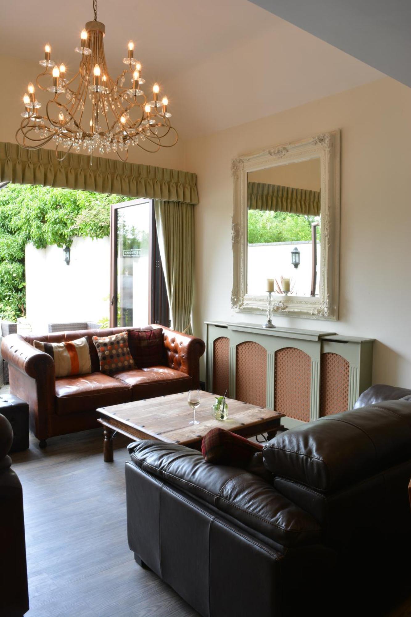 Greyhound Inn Winterborne Kingston 외부 사진